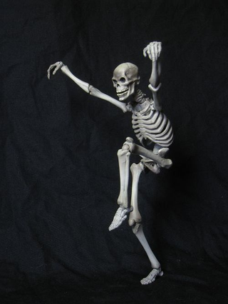 Illustration for article titled Like Creepy Woody, This Skeleton Warrior Is Nothing But Good Times